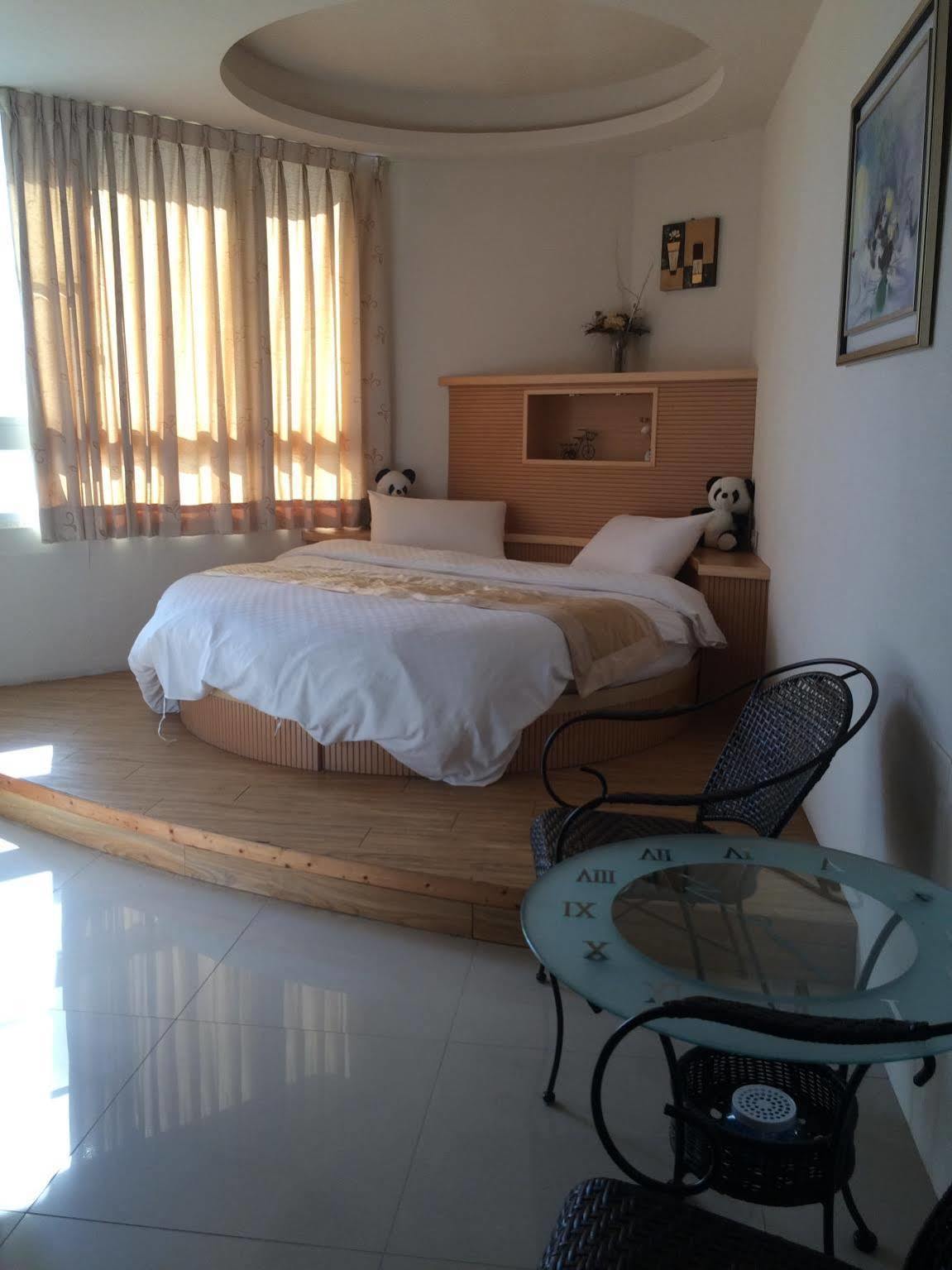 Long Hong Bed & Breakfast Magong Exterior photo