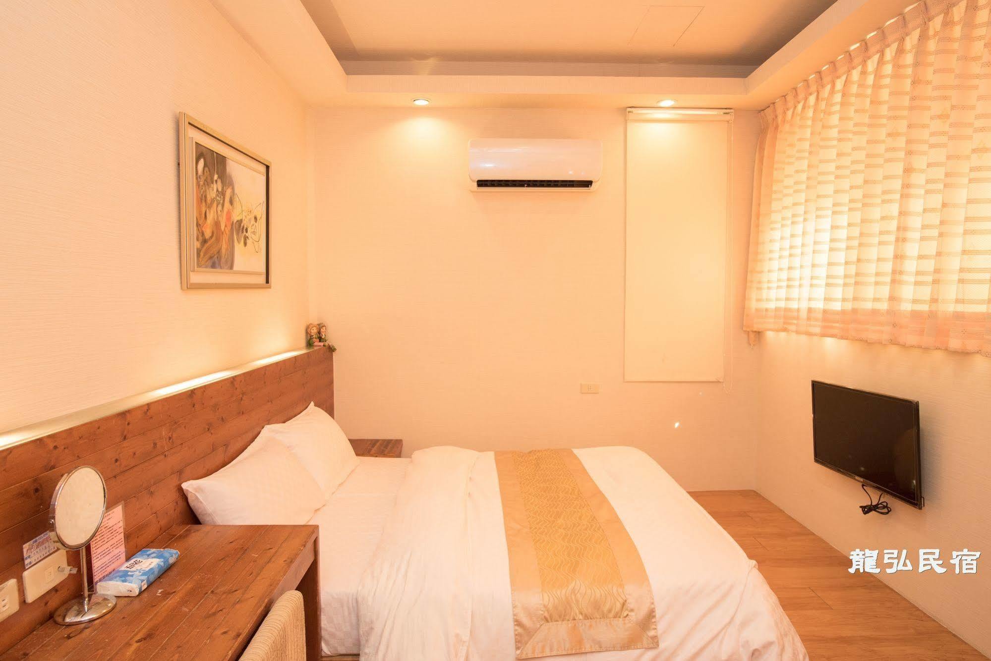 Long Hong Bed & Breakfast Magong Exterior photo