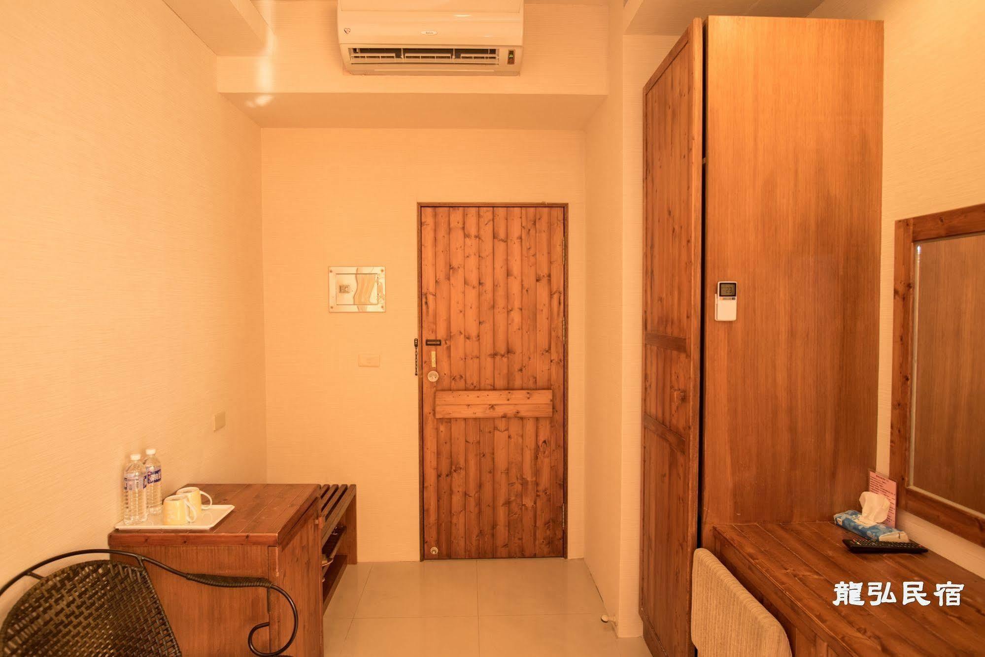 Long Hong Bed & Breakfast Magong Exterior photo